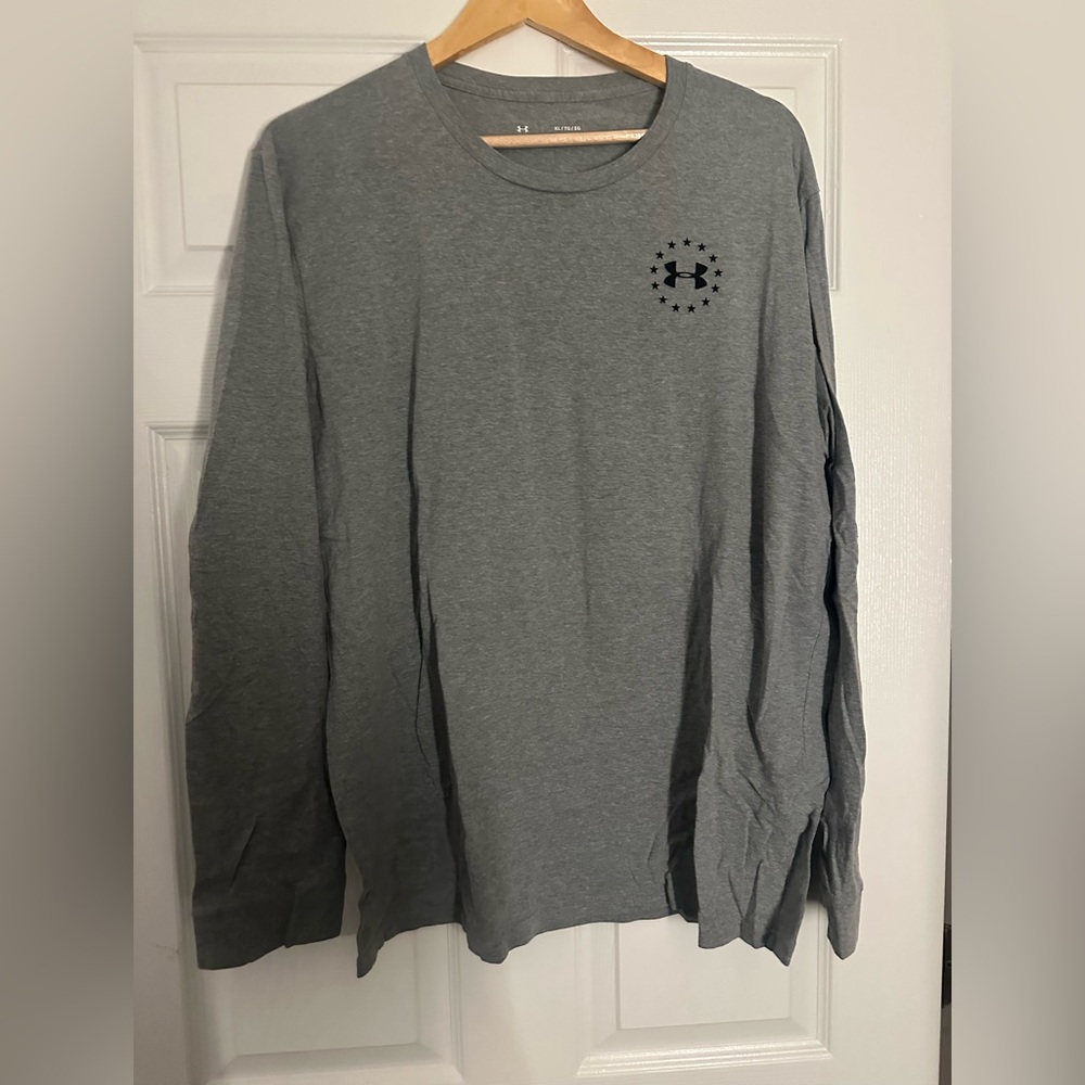 Under Armour Men's Heather Gray Long Sleeve Tee